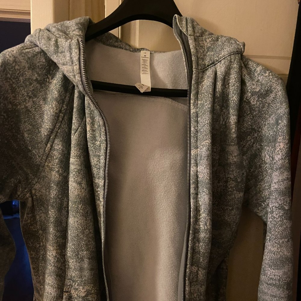 Lululemon Scuba Hoodie - salmon pattern (pink, blue)